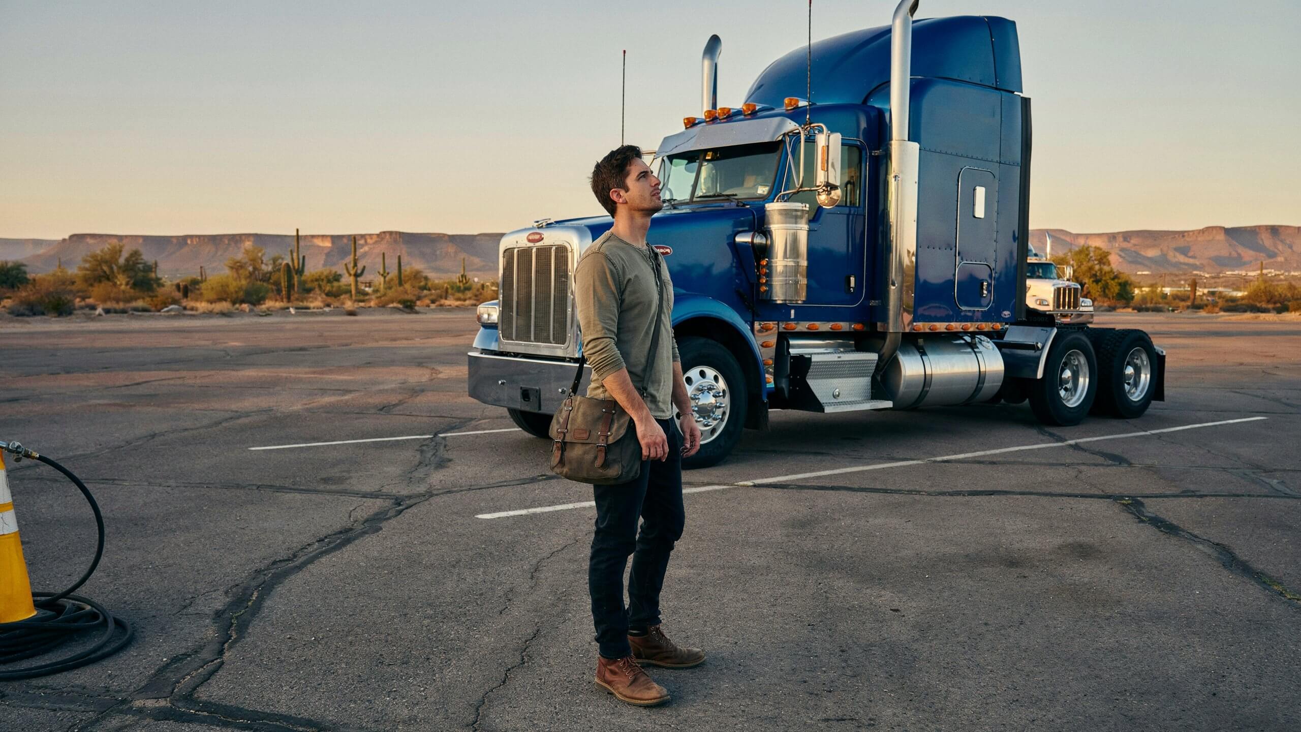 How to Become a Truck Driver in Arizona (2026): From Class C to CDL